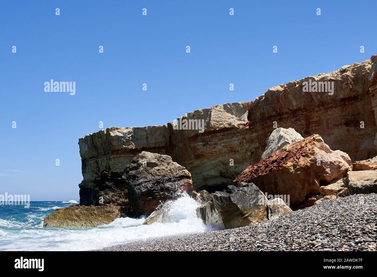 ISOLA DI CRETA, GRECIA. Geropotamos spiaggia e fiume, prefettura di Rethymno in estate Foto Stock