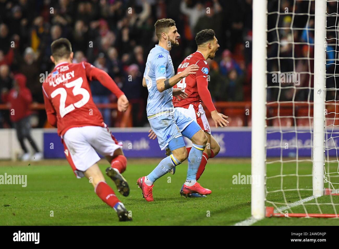 Nottingham, Regno Unito. 08th Feb, 2020. Tyler Walker (34) di Nottingham Forest celebra dopo aver segnato un obiettivo di farlo 2-0 durante la partita Sky Bet Championship tra Nottingham Forest e Leeds United a City Ground, Nottingham il Sabato 8th Febbraio 2020. (Credit: Jon Hobley | MI News) La Fotografia può essere utilizzata solo per scopi editoriali di giornali e/o riviste, licenza richiesta per uso commerciale Credit: Mi News & Sport /Alamy Live News Foto Stock