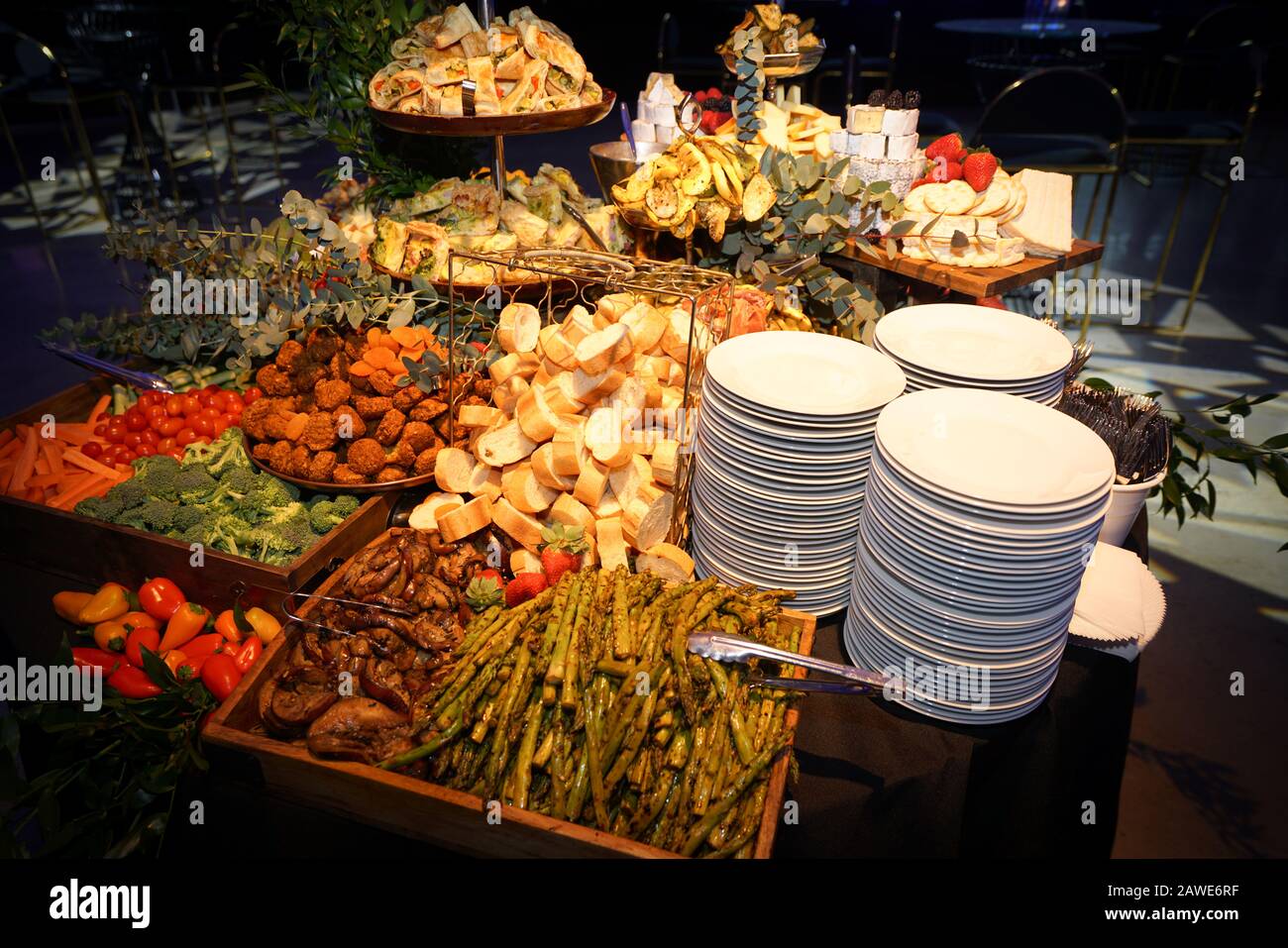 Montreal, Quebec, Canada, 7 febbraio 2020. Esposizione di un buffet gourmet presso una reception. Montreal,Quebec,Canada.Credit:Mario Beauregard/Alamy News Foto Stock