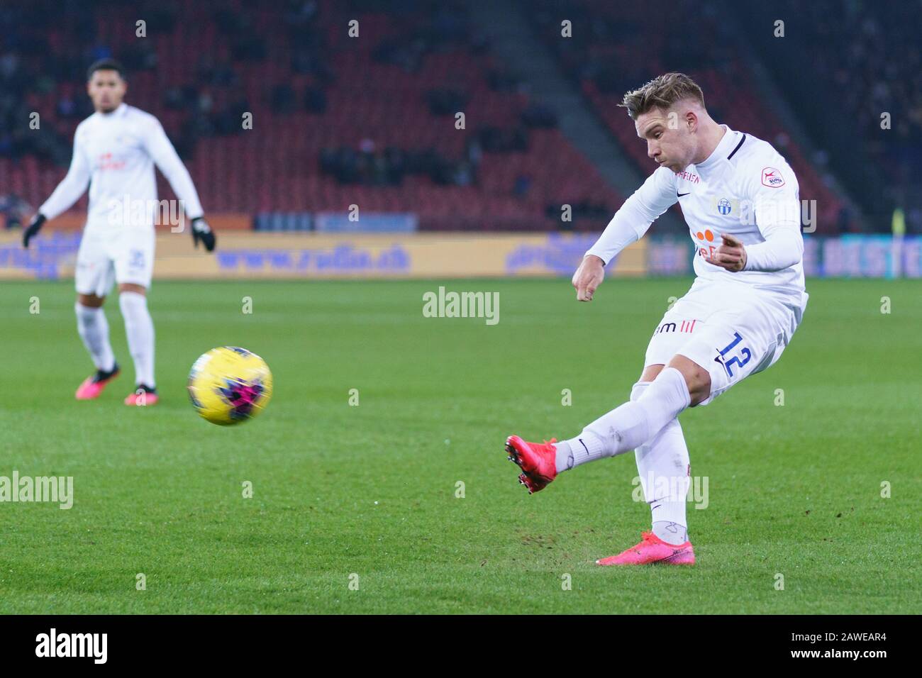 08.02.2020, Zurigo, Letzigrund, SL: FC Zurich - FC Basel 1893, n. 12 Mads Pedersen (Zurigo). Credito: Spp Sport Stampa Foto. /Alamy Live News Foto Stock