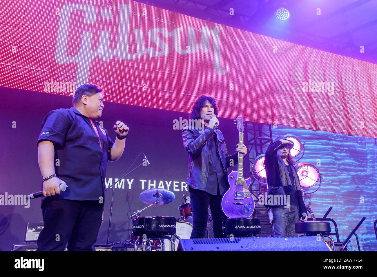 16 gennaio 2020: Tommy Thayer e Eric Singer of KISS presso Gibson Booth durante il NAMM Show 2020 presso l'Anaheim Convention Center il 17 gennaio 2020 ad Anaheim, California. (Immagine Di Credito: © Marissa Carter/Zuma Wire) Foto Stock