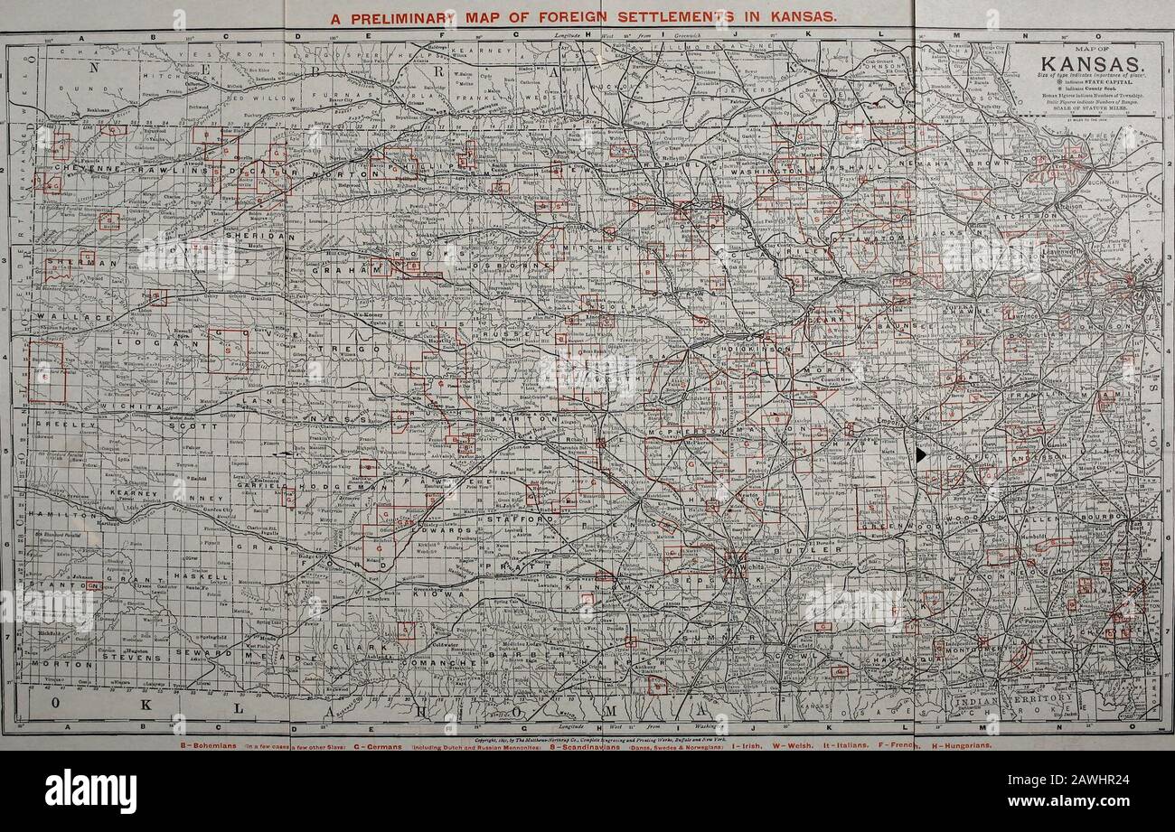 La Kansas University trimestrale . portato è settantaquattro, e anche in questo caso è sicuro dire che il numero effettivo è molto più grande. SPIEGAZIONE. Gli spazi che indicano gli insediamenti sono in molti casi troppo piccoli per ammettere una descrizione completa degli abitanti, e di conseguenza theyhave è stato segnato da razze piuttosto che da nazionalità e tribes.German è fatto per fare dovere per tutti gli abitanti della Germania witherLow o High, così come per gli austriaci, tedesco svizzero, E Russo-Ger-man Mennonites. Gli ultimi sono riportati semplicemente come Mennonites, butare, credo, in tutti i casi di origine tedesca. Skandinavian è usedin Foto Stock