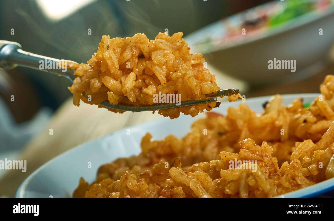 Ukadem Xitt - tradizionale pasto di Goan è il Goan par riso bollito con curry Foto Stock