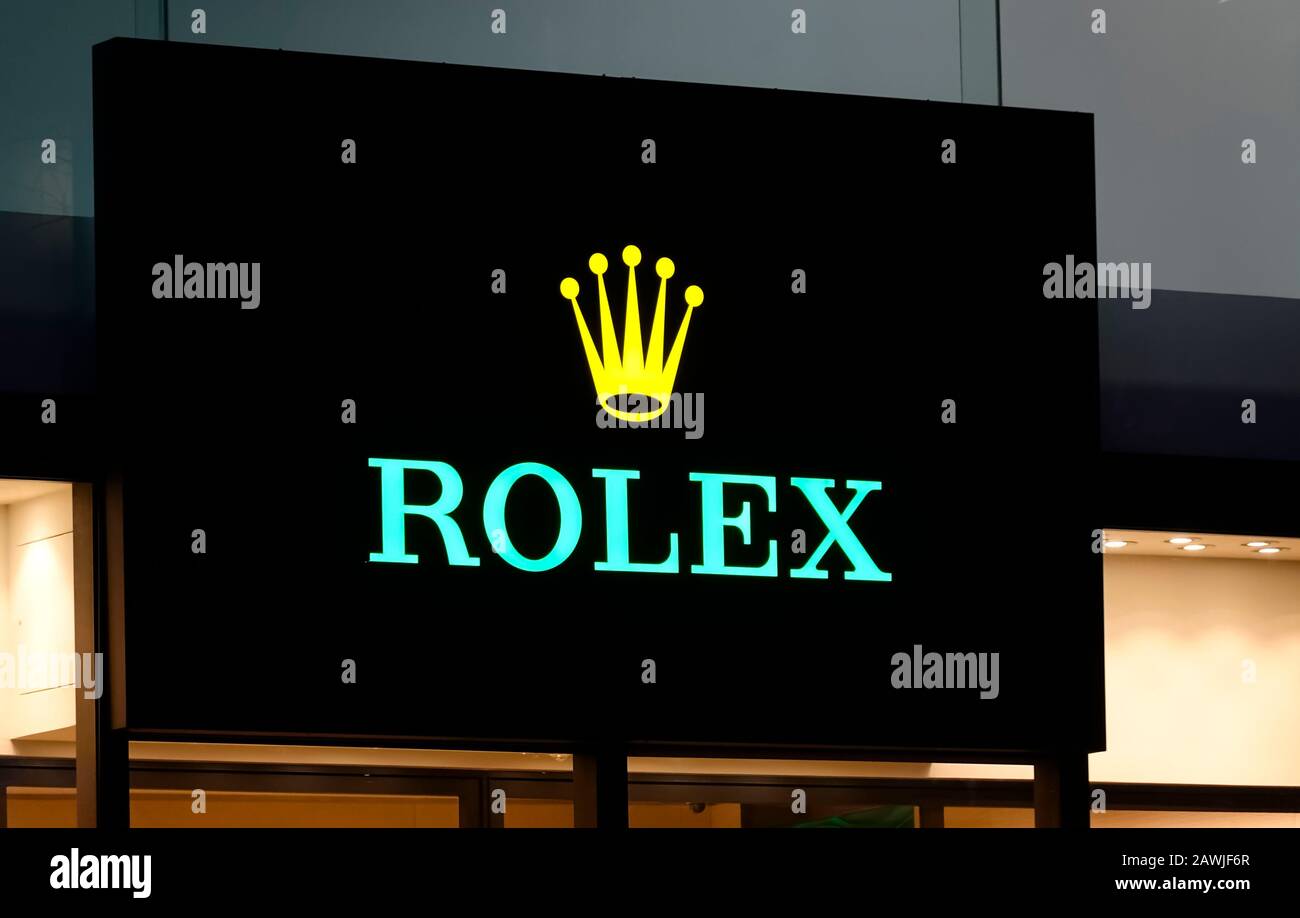 Cartello Rolex fuori da un negozio nel centro di Liverpool Foto Stock