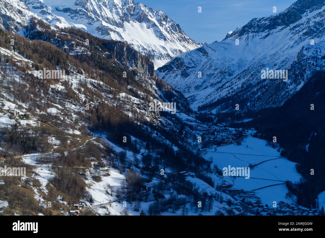 Vista sulla valle di Nancroix dalla funivia Vanoise Express Foto Stock