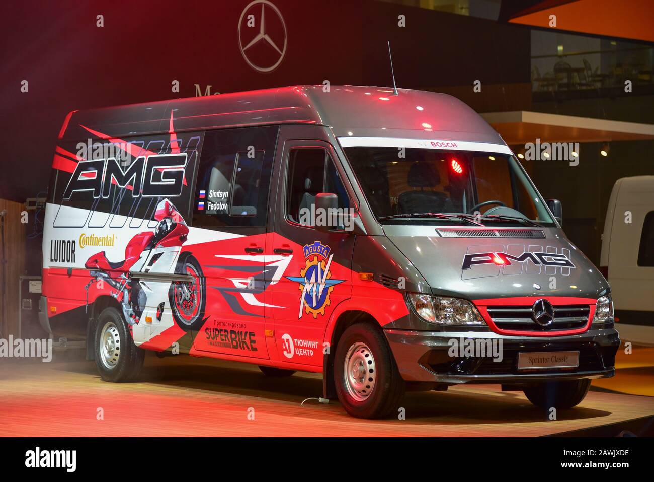 Benz sprinter immagini e fotografie stock ad alta risoluzione - Alamy