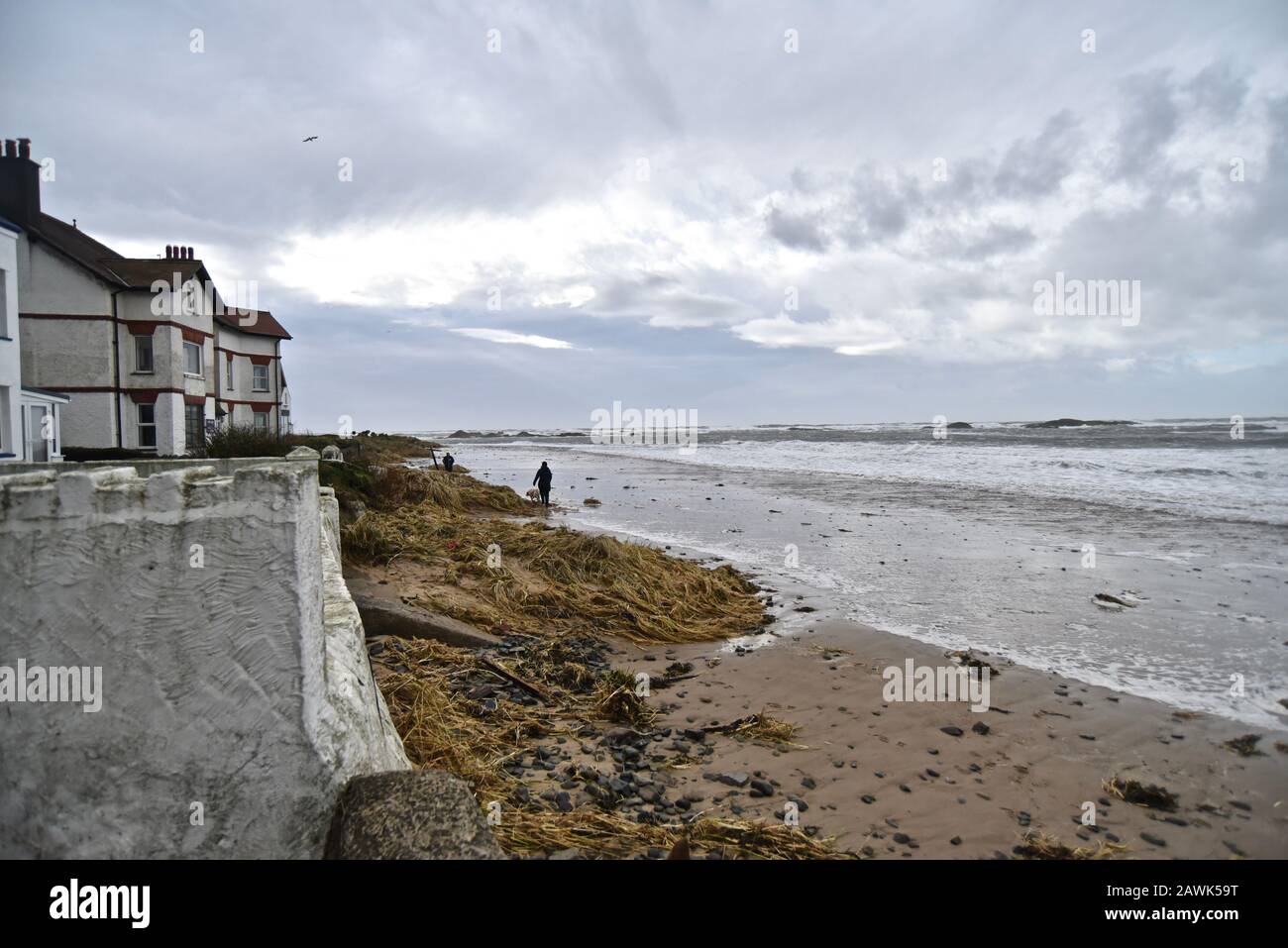 Danni da tempesta, Rhosneigr, Anglesey, Galles del Nord Foto Stock