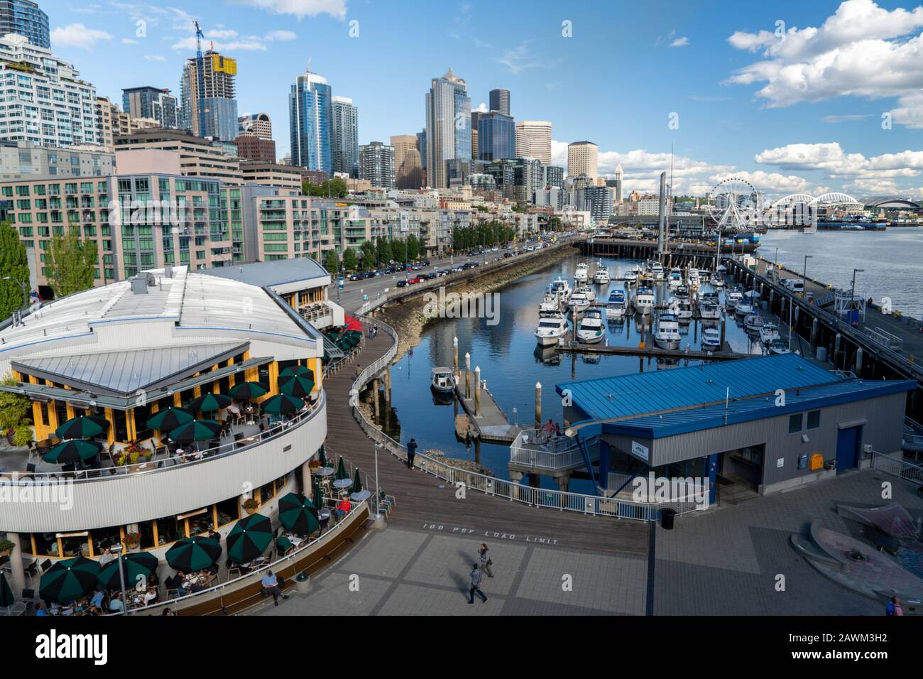 Vista del quartiere Belltown di Seattle durante il giorno Foto Stock