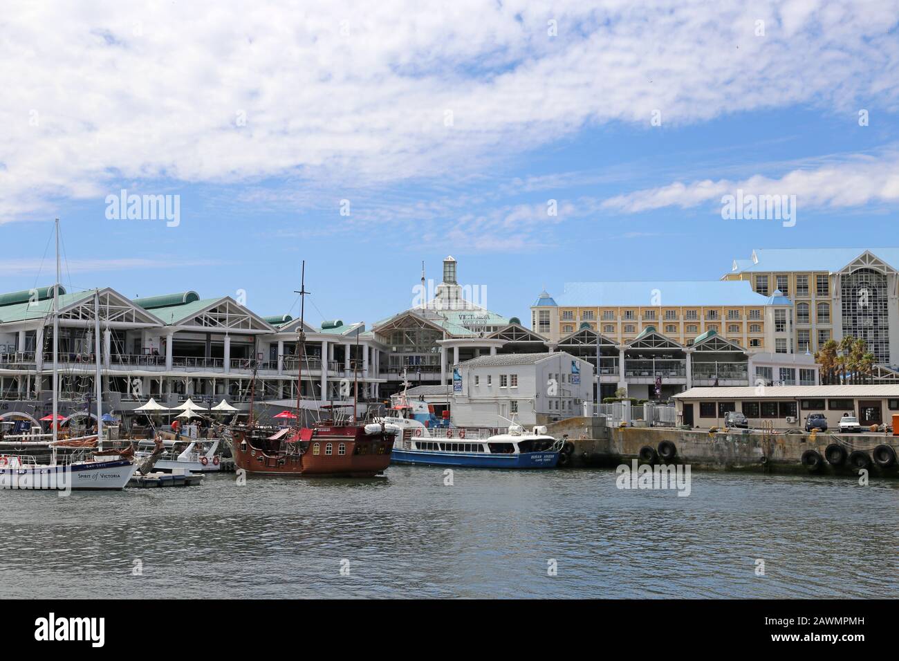 Victoria Wharf Mall E Table Bay Hotel, Victoria Basin, V&A Waterfront, Città Del Capo, Table Bay, Provincia Del Capo Occidentale, Sud Africa, Africa Foto Stock
