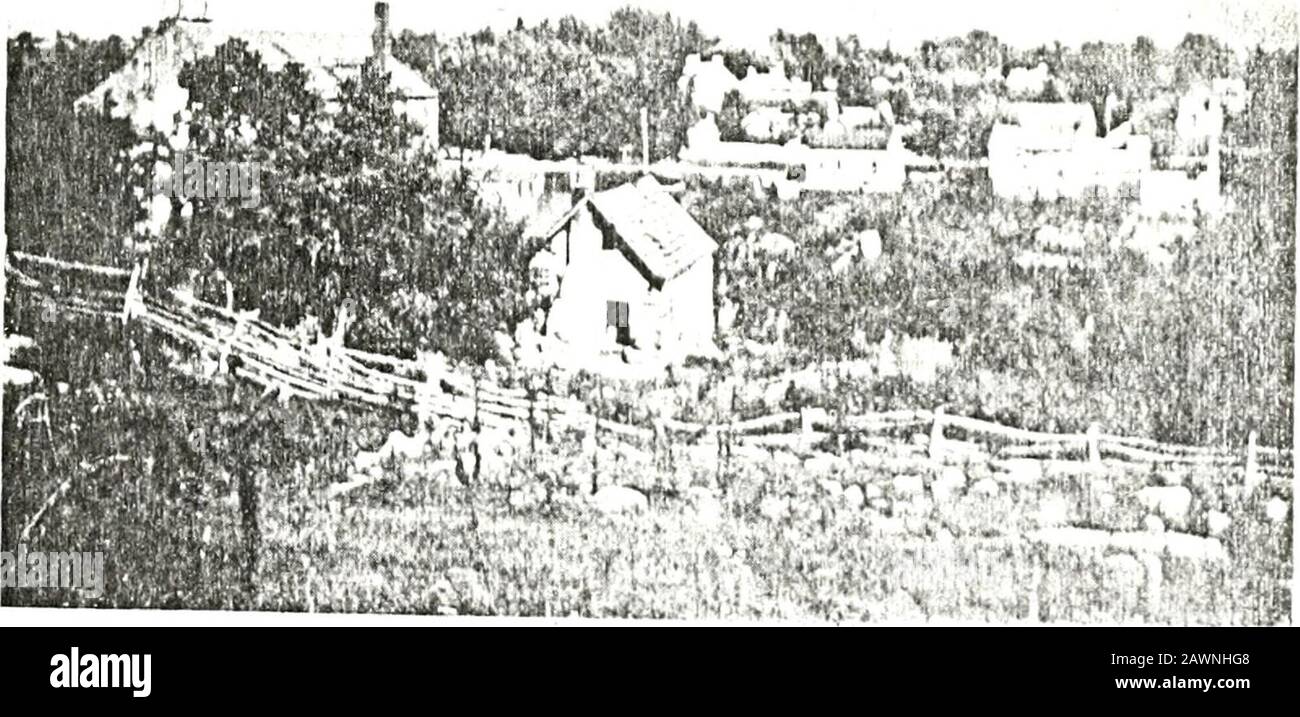 Un ribelle di 61 . OMI lilSl II.LICKV, al MAHSII UTN. / V • V^ XT &gt; &gt; ,^^ ^ IT ?f»9. UI«:yi: Xikw oi rr.K-STOV.. Un ribelle di 6i. 27 ^vo^re• giovane, con un impedimento nel suo si^eech, e oc-casionalmente prese troppo del vecchio Jc^hn Barleycorn. Era parecchie miglia fra il mulino ed il negozio, con una collina verysteep circa metà strada, su cui il cane negrtjcs belie-ed ablack headless potrebbe essere visto a metà notte e wh(IEL-rthe cane barked a, morirebbe prima del ciul dell'orecchio. Il sabato pomeriggio Jesse generalmente riparato al nullto fare un rapporto delle sue settimane di consegna e g. Foto Stock