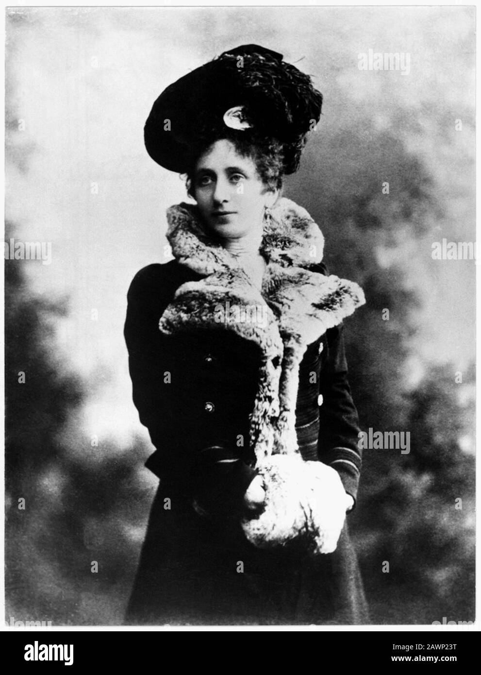 1907 , MILANO , ITALIA : ELISA FENINI , madre del politico italiano CESARE MERZAGORA ( 1898 - 1991 ) - POLITICA - POLITICO - SENATORE DELLA REPUB Foto Stock