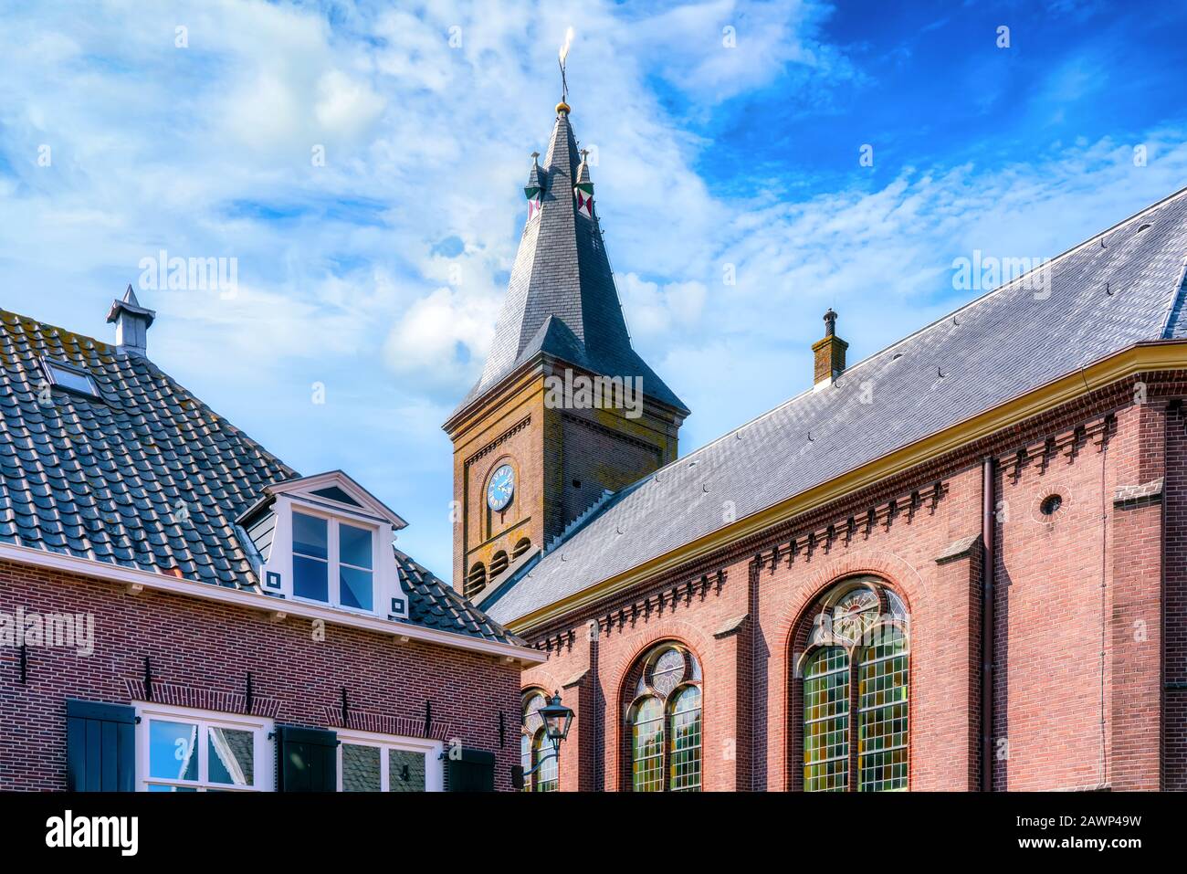 Chiesa nella città di Marken nei Paesi Bassi. Marken è un piccolo villaggio storico olandese, Paesi Bassi Foto Stock