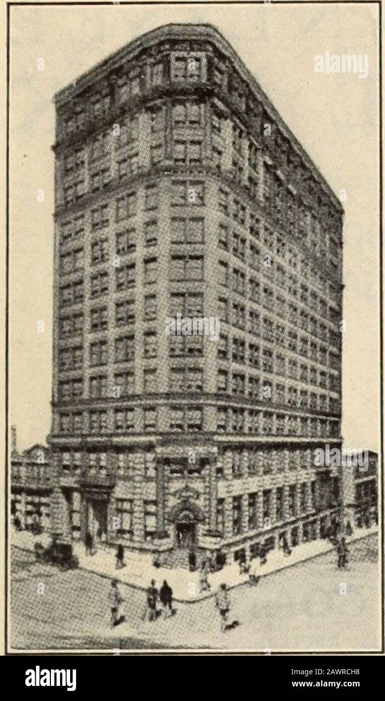 La cronaca commerciale e finanziaria . DI KNOXVILLE, TENN. 514 Gay Street Stati Uniti Depositary Capital .... €2^0,000.00Surplus e Profitti 8^,000,00Deposito . . 1.000.000,00 OFFICERSJoseph P. Gaut, Presidente), V Rosenthal, Vice Presidi n1Cecil II. Baker, Active Vice-Presiden1Ralph VV. Marrone, CashierA. C. i [armon, Asst. Cashii R DIRETTORI H. S. Mizm i I. II. &lt; D. A, Rosenthal P. Chandler Cecil II. Baker U. D B&lt; I In. I.. McClung Jos. P. Ga Union National Bank Louisville, Ky. Capitale 500.000 dollari In Eccedenza e Utili Indivisibili 500.000 dollari DI FUNZIONARI L. 0. Cox, Presidente. Basilico DOERHOEFER, 1s Foto Stock