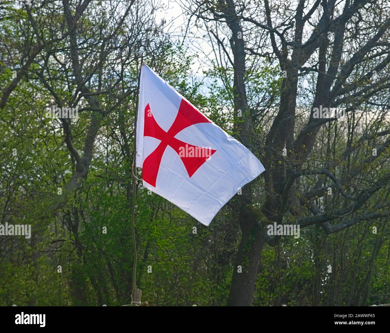 Bandiera bianca croce rossa immagini e fotografie stock ad alta risoluzione  - Alamy