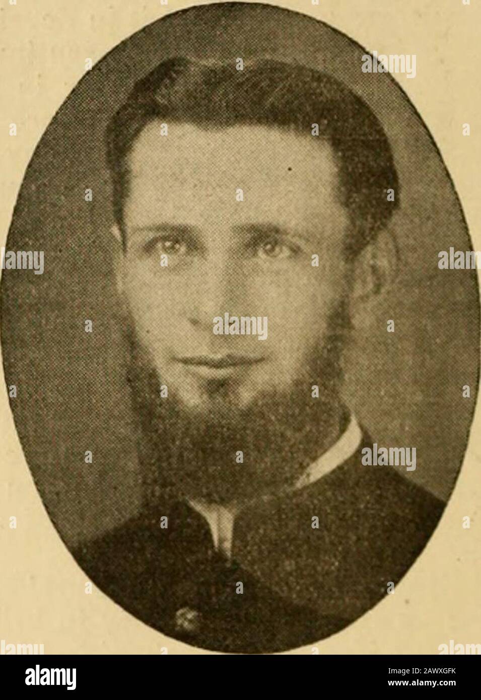 Il nostro College Times . thevoice cultura, la classe chorus e altri rami musicali. Per avere più a che fare con i suoi nuovi e rispettabili doveri, sta trascorrendo la vacanza della sum-mer all'Oberlin CollegeConservatory of Music. Miss Lore Brenisholtz di Green-Castle, Pa., avrà successo Miss MaryElizabeth Miller come il principale insegnante di pianoforte e organo per il prossimo anno.Miss Brenisholtz è un laureato della Greencastle High School e ha. Ri-cached la sua formazione musicale da specialisti come MR. Jensen e Dr.Mansfield. È membro della Chiesa presbiteriana e del suo successo come insegnante di musica Foto Stock