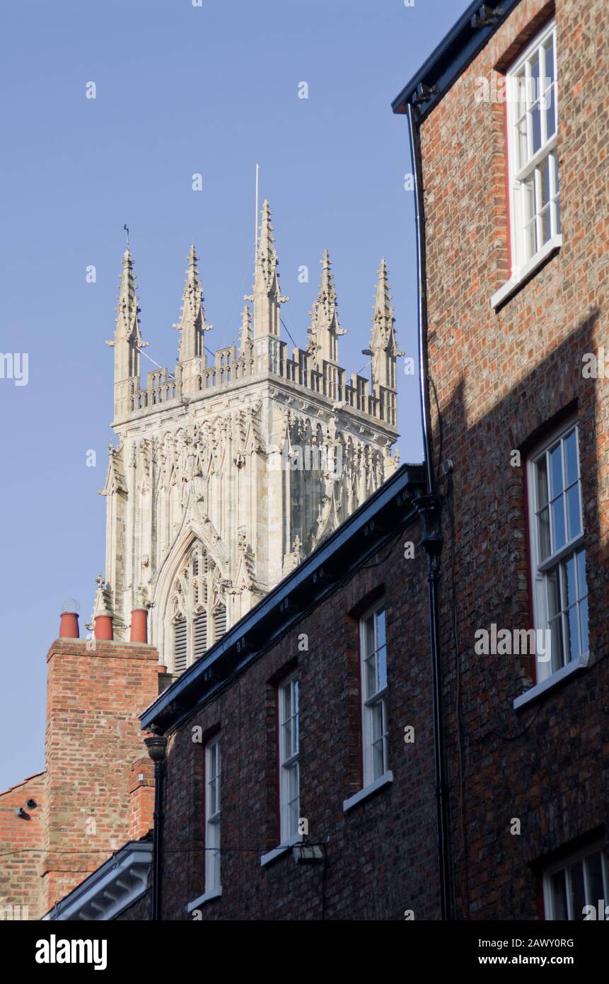 York Minster West Tower visto da Petergate Foto Stock