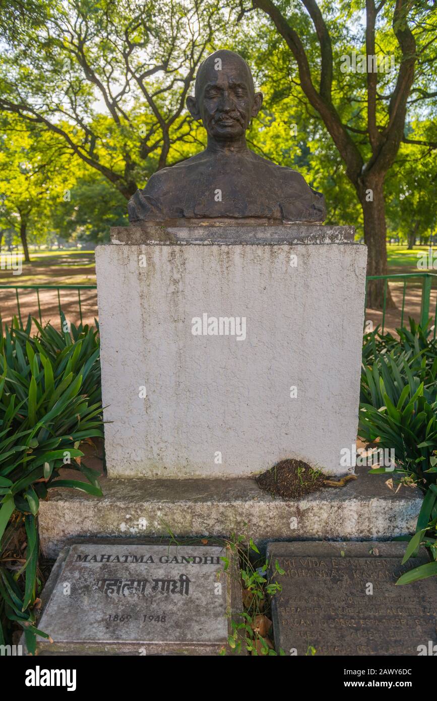 Mahatma Gandhi Bust, Parque 3 De Feberero O Parco Del 3rd Febbraio, Buenos Aires, Argentina, America Latina Foto Stock