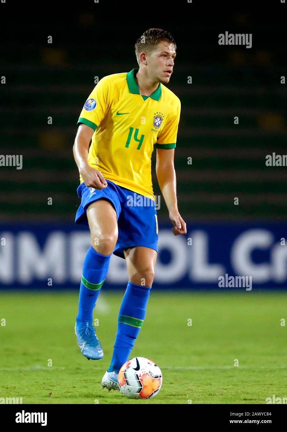Armenia, COLOMBIA - 31 GENNAIO : Bruno Fuchs del Brasile in azione, durante una partita tra Brasile U23 e Paraguay U23 come parte di CONMEBOL Preolimpico 2020 a Estadio Centenario il 31 gennaio 2020 in Armenia, Colombia.(MB Media) Foto Stock
