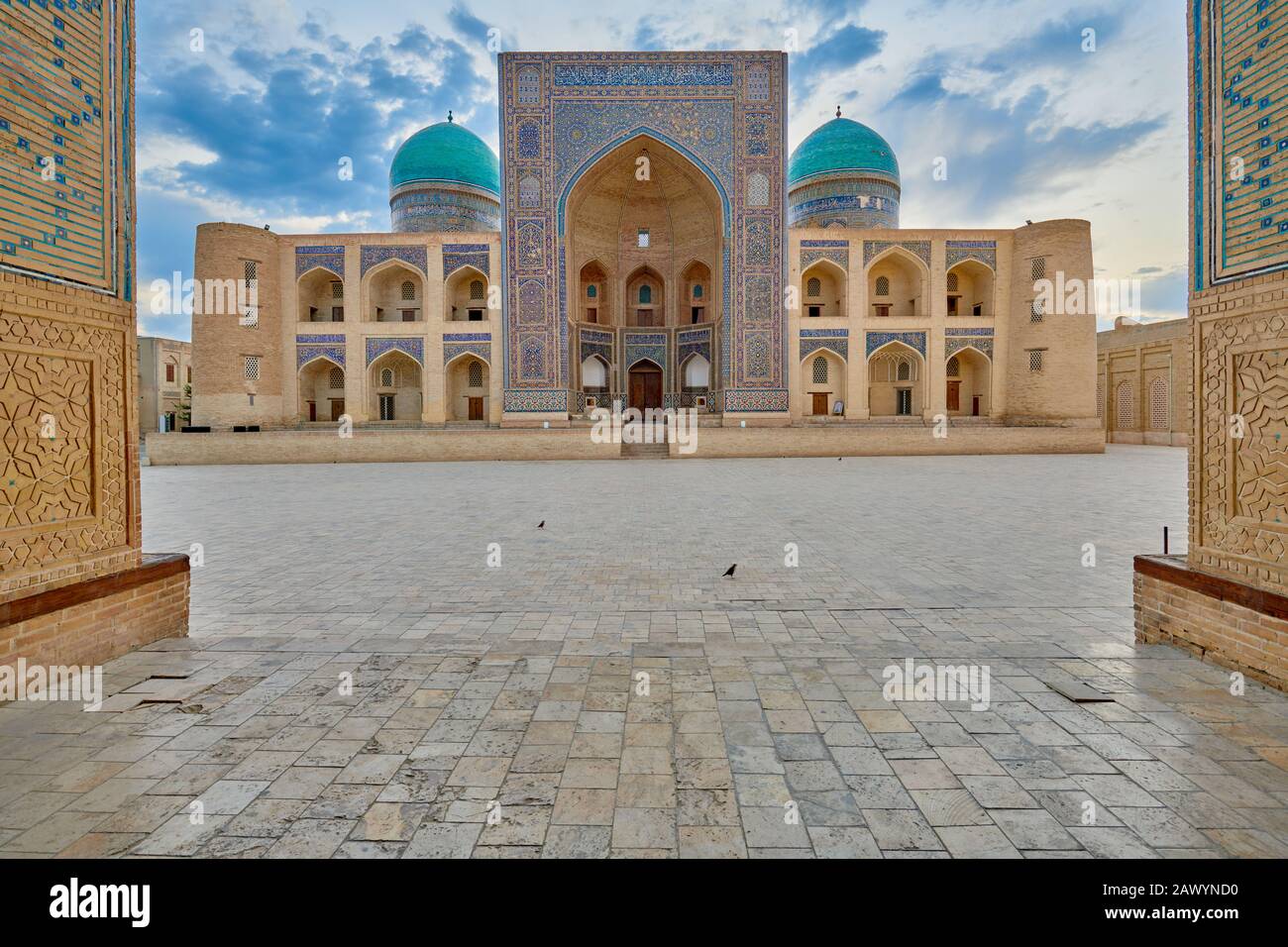 Mir-ho Arab madrasa, Bukhara, Uzbekistan in Asia centrale Foto Stock