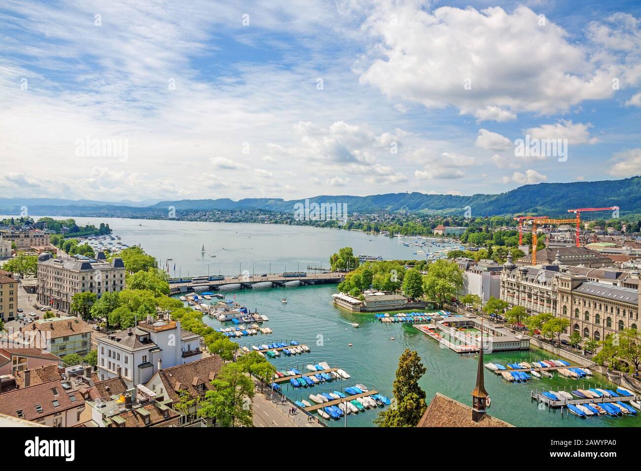 Città di Zurigo, fiume Limmat e lago di Zurigo (Zurichsee) Foto Stock