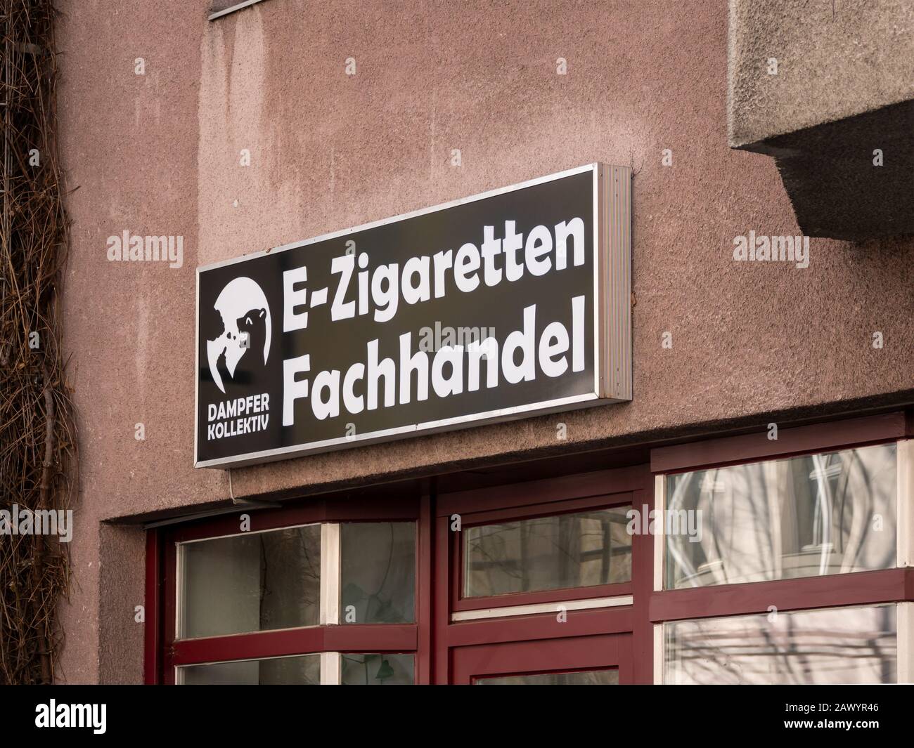 Berlino, GERMANIA - 4 FEBBRAIO 2020: Logo DI un negozio di Vape Dove Sigarette e Liquidi elettronici Sono Venduti A Berlino, Germania Foto Stock