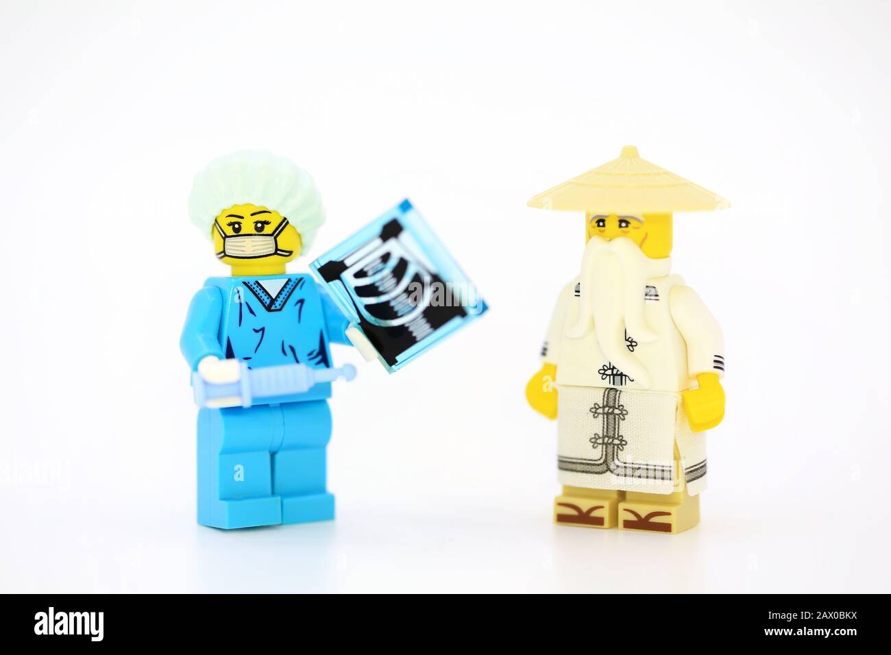 Lego nurse immagini e fotografie stock ad alta risoluzione - Alamy