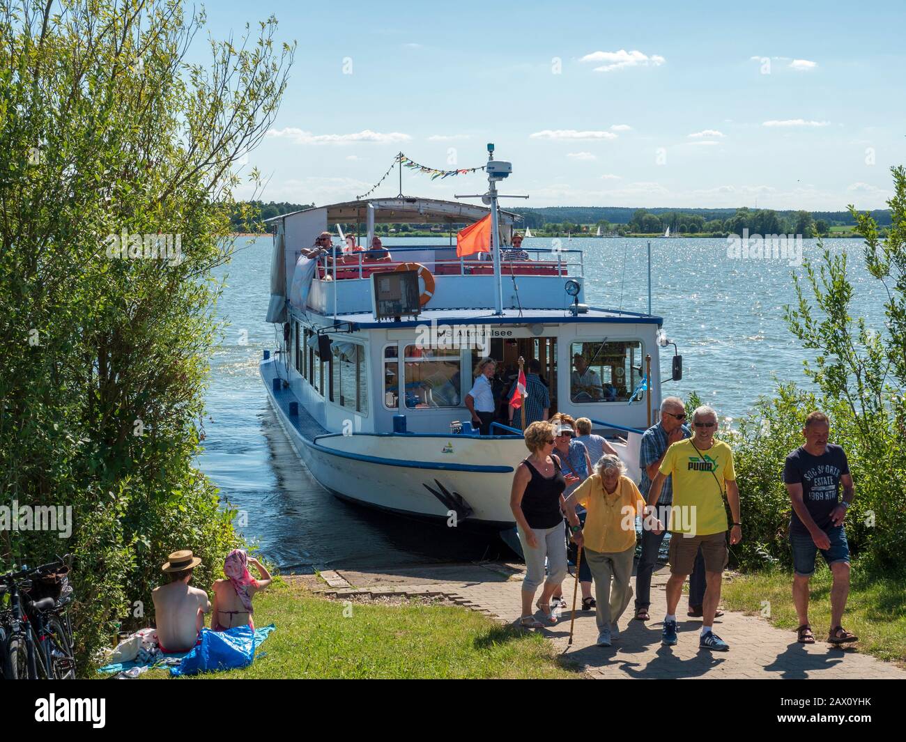 Passagierschiff, Altmühlsee, Altmühltal, Franken, Bayern, Deutschland | Nave Passeggeri, Altmühlsee, Altmuehltal, Franconia, Bavaria, Germania Foto Stock