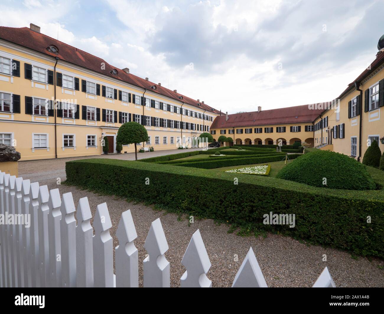 Schloss Wallerstein, Nördlinger Ries, Franken, Bayern, Deutschland | Palazzo Wallerstein, Noerdlinger Ries, Franconia, Baviera, Germania Foto Stock
