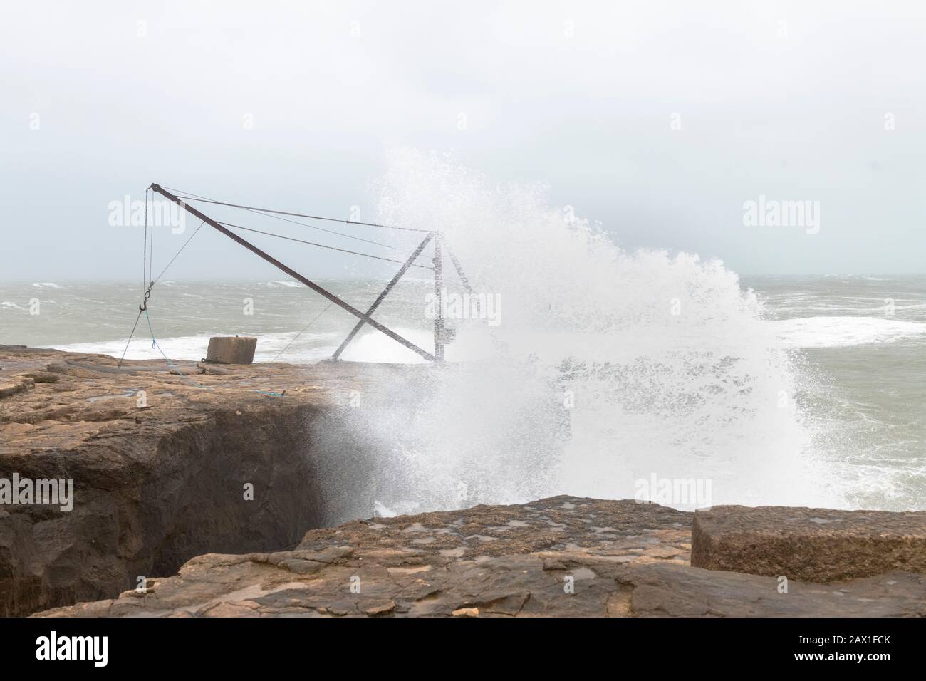 Portland Bill, UK, 10/02/20, Storm Ciara batte la costa, Dave Hammant / Alamy Live News Foto Stock