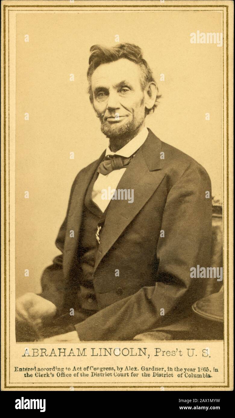 1865 , 5 febbraio , USA : IL Presidente degli Stati Uniti ABRAHAM LINCOLN ( Big South Fork , KY, 1809 - Washington 1865 ) . Foto di Alexander GARDNER ( 1821 - 1882 ). Fotografia dell'ultimo ritratto formale seduto, 5 febbraio 1865, a Washington, D.C. Una delle cinque pose prese da Gardner dieci settimane prima che il presidente fosse assassinato. - Presidente della Repubblica - Stati Uniti - ritratto - cravatta - cravatta - papillon - Colletto - colletto - Abramo --- Archivio GBB Foto Stock