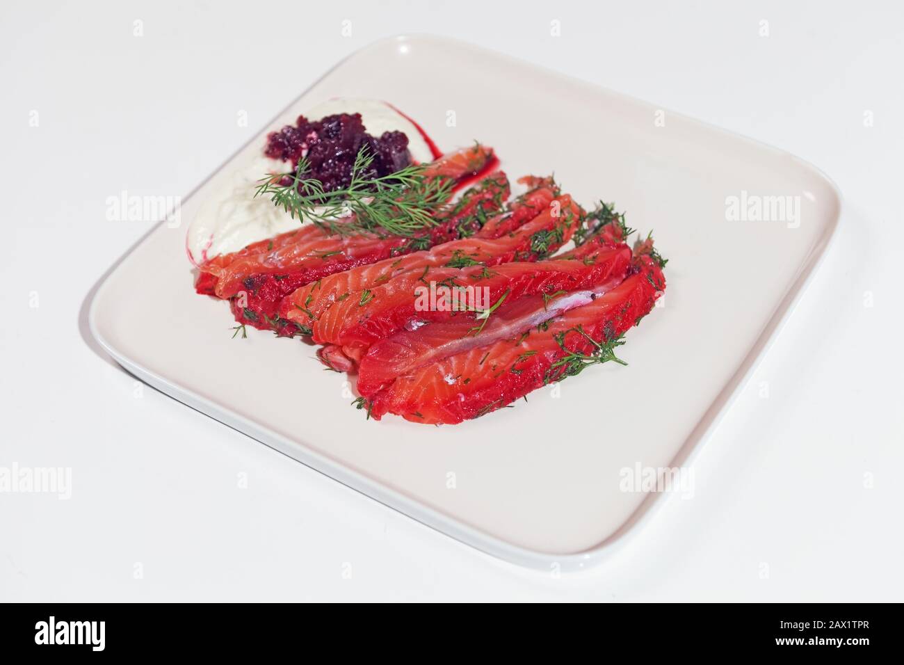 lachs scolpito con creme sicuro e barbabietole Foto Stock