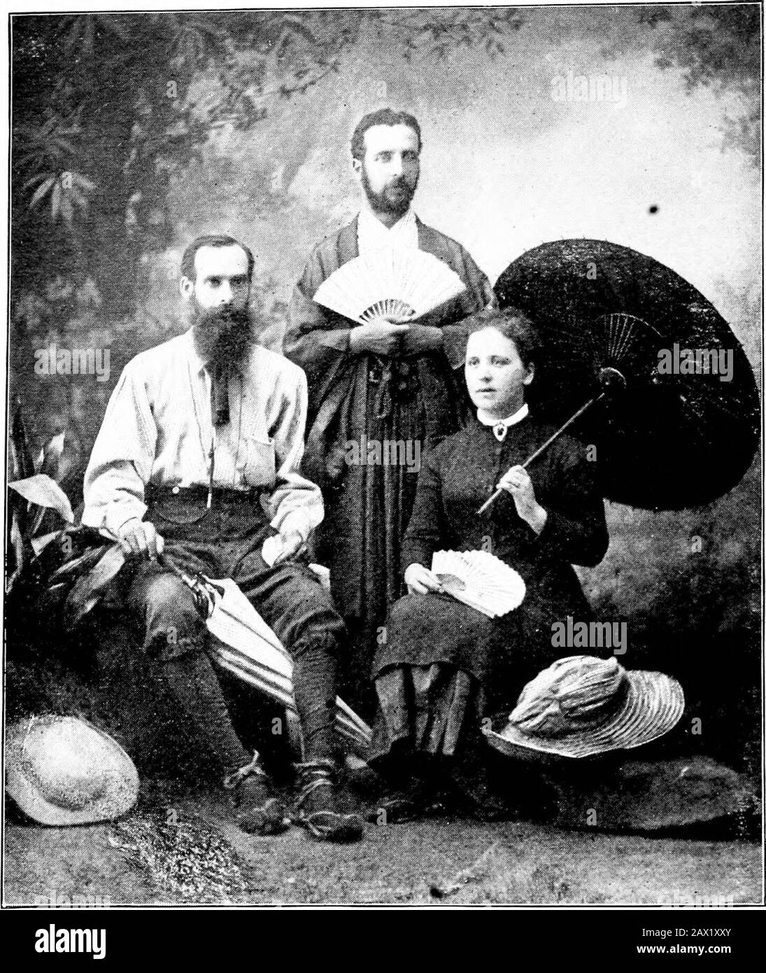 La storia illustrata del Metodismo [risorsa elettronica]; la storia dell'origine e del progresso della chiesa metodista, dalla sua fondazione da John Wesley al giorno presente Written in stile popolare ed illustrato da più di mille ritratti e viste delle persone . UOAR-BUSH, OTTAWA, CANADA. Dei sussidi di governo in 1868 contro ha gettato l'università in stretto finanziario; ma gli sforzi valorosi del Dott. MorleyPunshon, che era a questo tempo associato con il lavoro canadese, restoredthe situazione e un'enow-ment bello di cento mila dollari wasleved. Nel 1871 la facoltà di Foto Stock