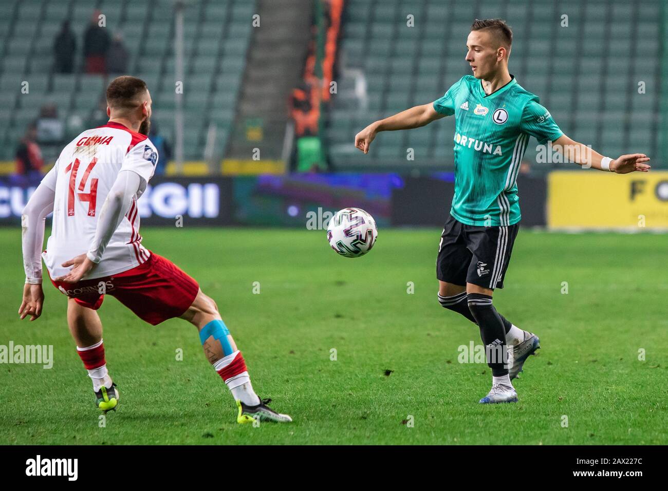 Michal Karbownik visto in azione durante la partita della PPO Ekstraklasa League tra Legia Warszawa e LKS Lodz al Maresciallo Jozef Pilsudski Legia Warsaw Municipal Stadium.(punteggio finale; Legia Warszawa 3:1 LKS Lodz) Foto Stock