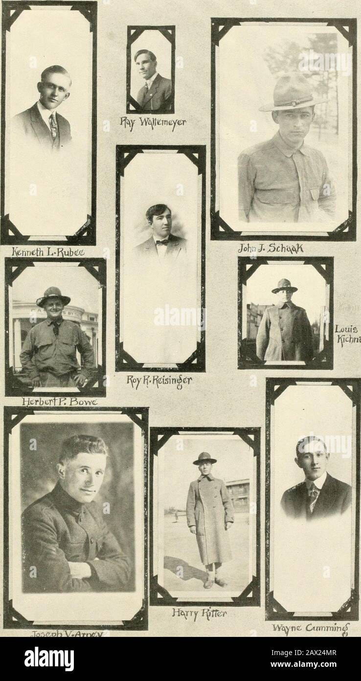 Marshall County nella guerra mondiale, 1917-1918 : una storia pittorica della partecipazione della comunità a tutte le attività belliche con un completo elenco di soldati e marinai in servizio . Ler, FRED WILBUR, Marshalltown, figlio Sig. E Sig.ra W. T. Lawler; di 22 anni coltivatore; selettivo, 6 settembre 1918, CampDodge; trasferito a Camp Shelby, Miss.; mustered out, Camp Dodge, 18 dicembre 1918. Avvocato, DON C, Mountain View, Mo.;selettivo, 6 settembre 1918, Camp Dodge; rapito altrove come dalla contea Marshall. Avvocato, RALPH L., Gilman; reclutato, Marshalltown, 10 gennaio 1918; Co. 9, C. A.C, Ft. McDowell, California LEACH, ROB Foto Stock