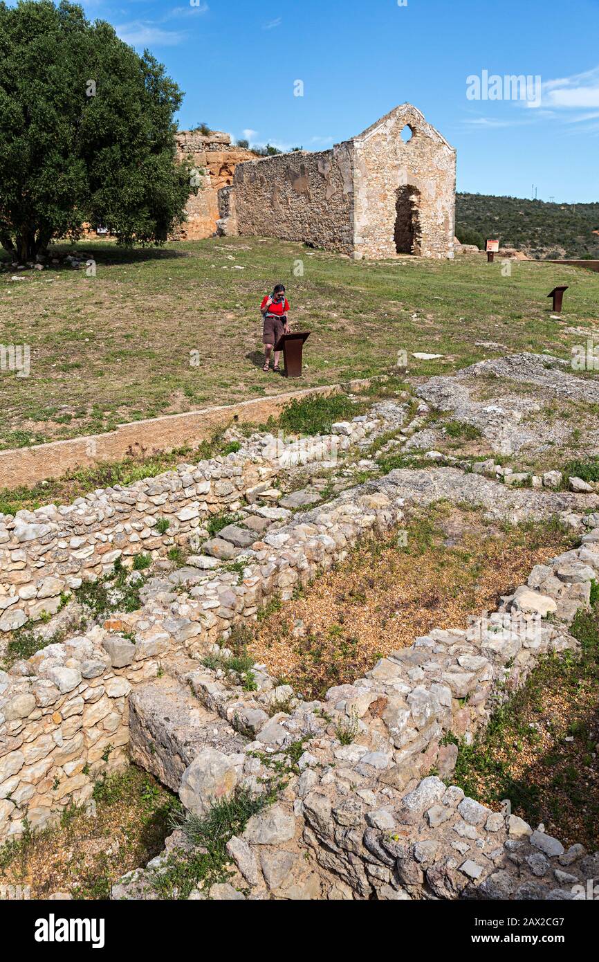 Segno di informazioni turistiche di lettura, Castello moresco di Paderne, Paderne, Algarve, Portogallo Foto Stock