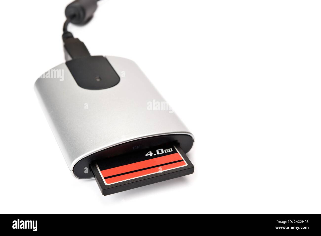 Lettore di schede di memoria in uso con un Sandisk Scheda Compact Flash  Foto stock - Alamy