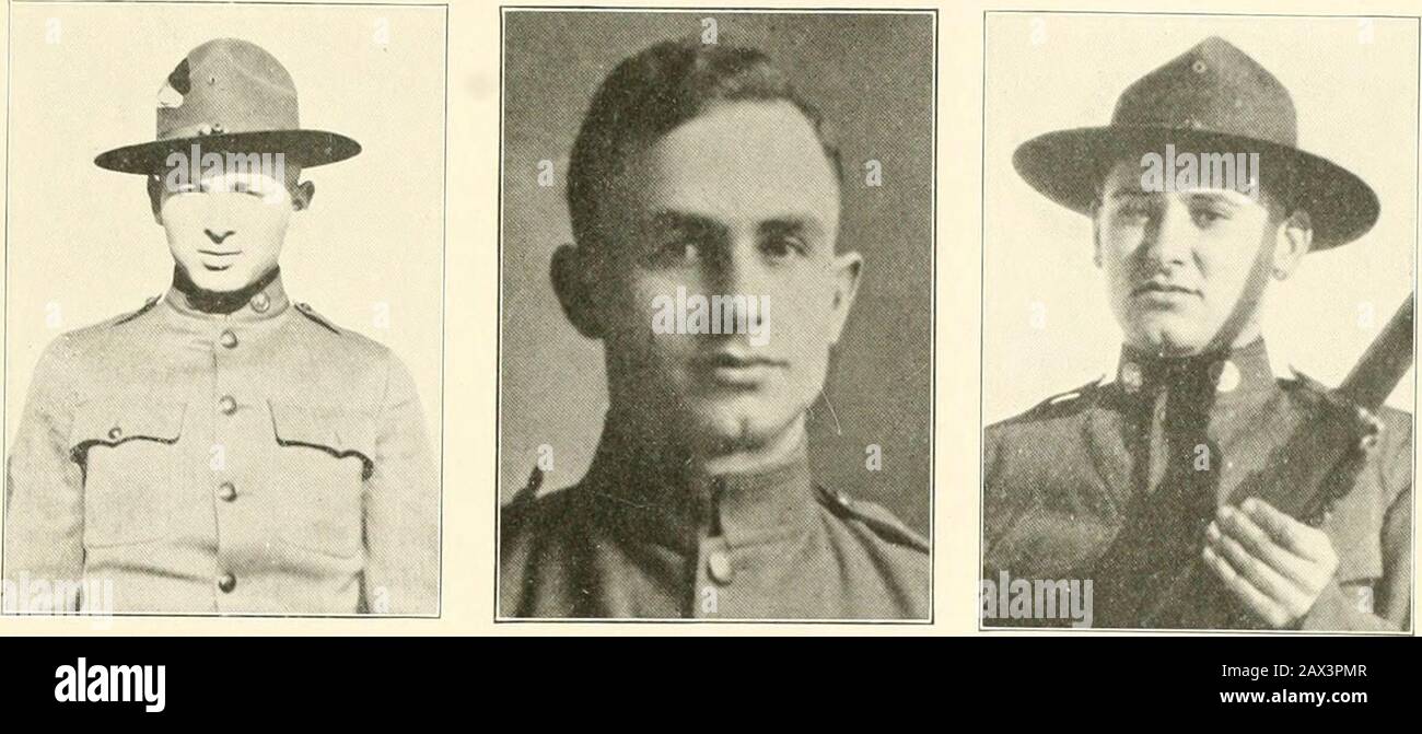 Marshall County nella guerra mondiale, 1917-1918 : una storia pittorica della partecipazione della comunità a tutte le attività belliche con un completo elenco di soldati e marinai in servizio . Camp Pike, 21 Dicembre 1918. Divis, WILLIAM, Marshalltown, Son MR. E Sig.ra Joe Divis; Selective, 24 luglio 1918, Camp Pike, Arca.; 48th Co., 12th Tr.Bn.; mustered fuori. Camp Pike, 4 Dicembre 1918. Dixon, LEO, Marshalltown, figlio Sig. AndMrs. William Dixon; di 21 anni, studente;reclutato, Marshalltown, 31 maggio 1918;Ft. Logan, Colom., Presidio, Cal., Ft. Winfield Scott E Ft. Baker; Cpl.Bat. A, 18th Reg., C. A. C; muste Foto Stock