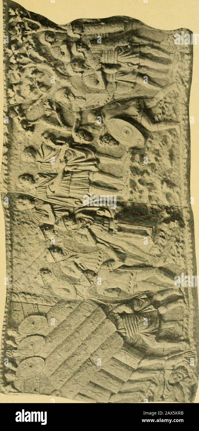 Una storia del mondo antico, per le scuole superiori e le accademie . come contrapposto.il cristianesimo ha dovuto combattere con loro per la sua vita e nessuno poteva prevedere il risultato. Eppure è cresciuta nel corso del secolo, senza costernarsi dalla persecuzione. L'effetto della sua posizione indipendente, opposta come era dalla statee attaccata dal popolo, ha cominciato a comparire. La sua organizzazione divenne più centralizzata. Tra gli anziani oralfieri delle chiese, qui e là, un leader paceedche si fermò al capo dei cristiani della città e divenne il Vescovo; gli anziani o i presbiteri becamepreti* sotto i vescovi autho Foto Stock