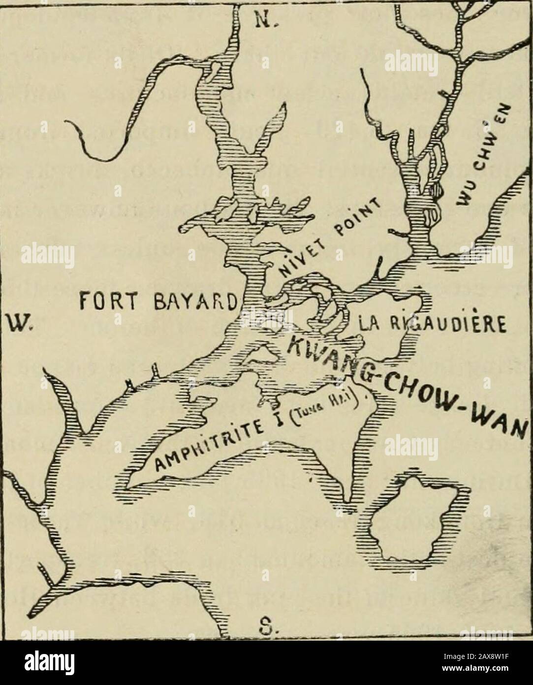La geografia ..Comprehensive di LRichard dell'impero cinese e delle dipendenze ..tradotto in inglese, rivisto e ampliato . i •^. La baia di Kwangchow si trova nella provincia di Kwangtung, alla E. del Leichow ^ >)] 1!» 290 SEZIONE IV. La LINEA COSTIERA DELLA CINA. Penisola, ed è stato affittato alla Francia dalla Cina il 22 aprile 1898, per 99 anni, insieme con le isole adiacenti e territorio. La popolazione cinese del territorio è di circa 190.000 abitanti, e la sua superficie di 84.244 ettari o 325 aree. KWANGCHOW-WAN le due isole di Nanchow ]^ j^ e Tunghai y^ :f^, lyingat the e. Foto Stock