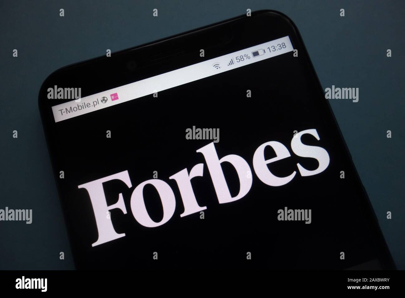 Logo Forbes sullo smartphone Foto Stock