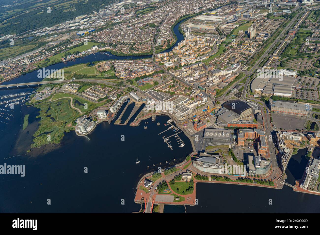 Vedute aeree del centro di Cardiff, la capitale del Galles Foto Stock