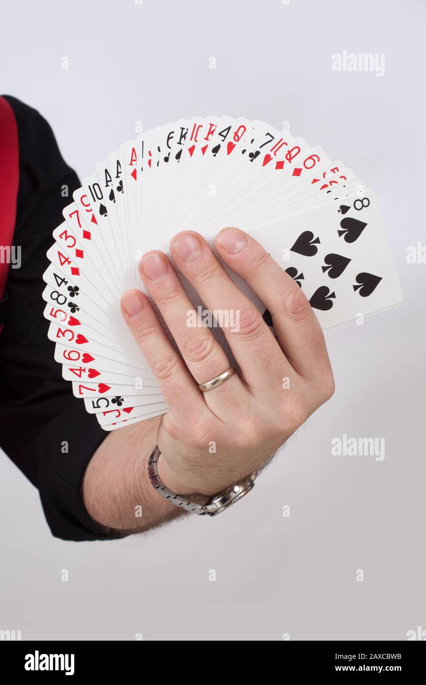 Un animatore di bambini che fa trucchi Foto Stock