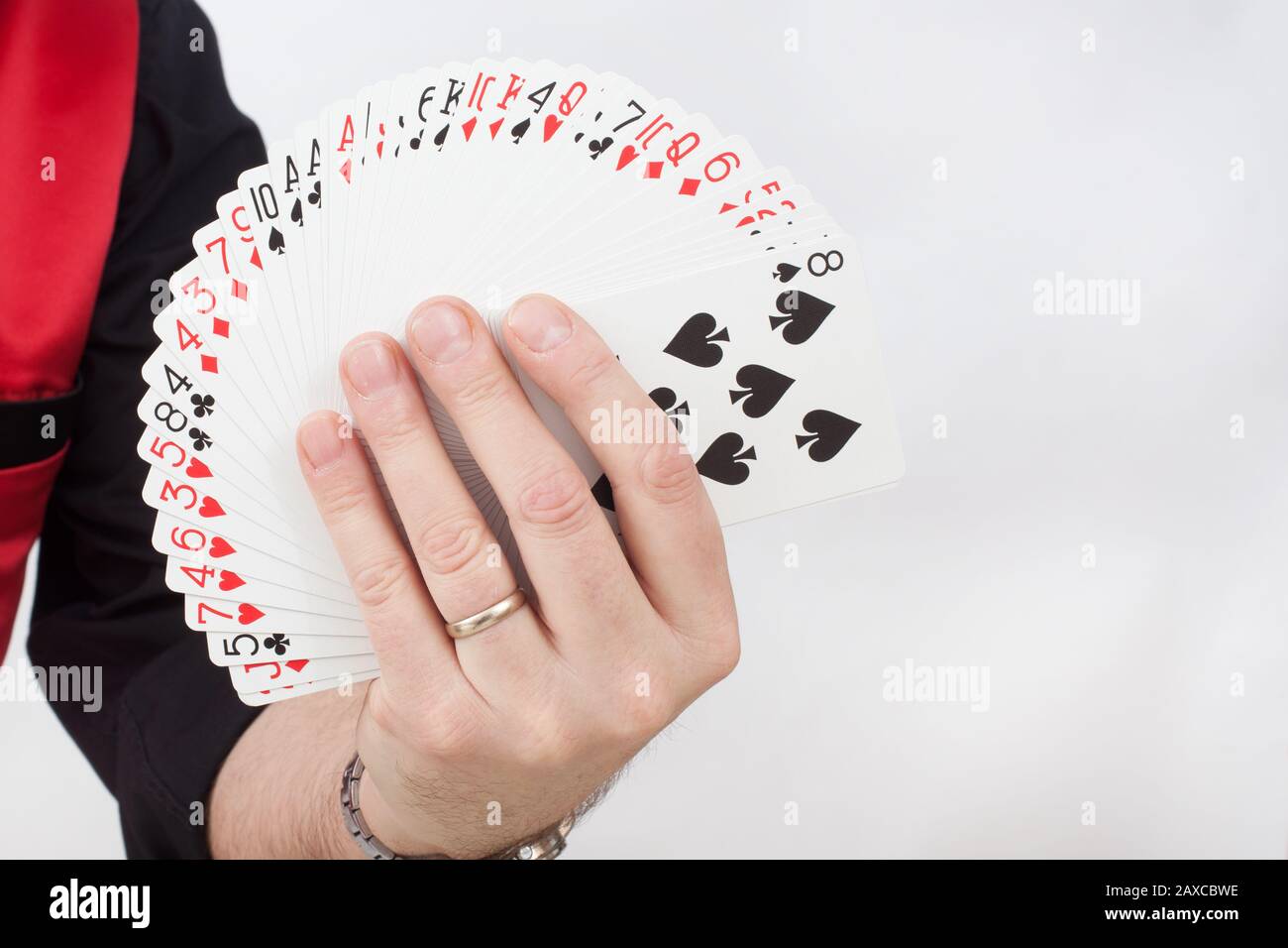 Un animatore di bambini che fa trucchi Foto Stock