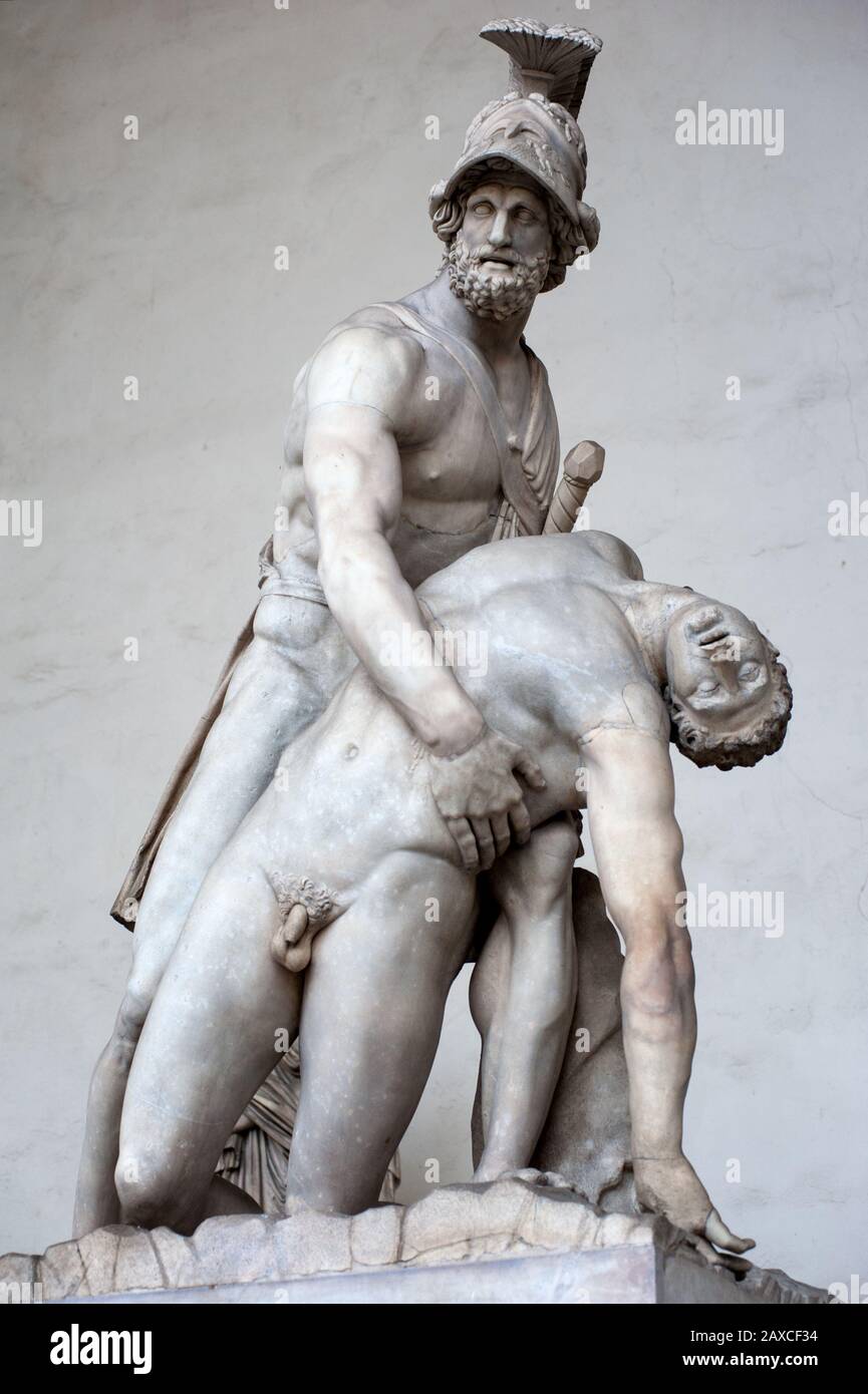 Firenze, Italia - 2020, 2 febbraio: Menelaus sostiene il corpo di Patrocus.It si trova nella Loggia dei Lanzi. Foto Stock
