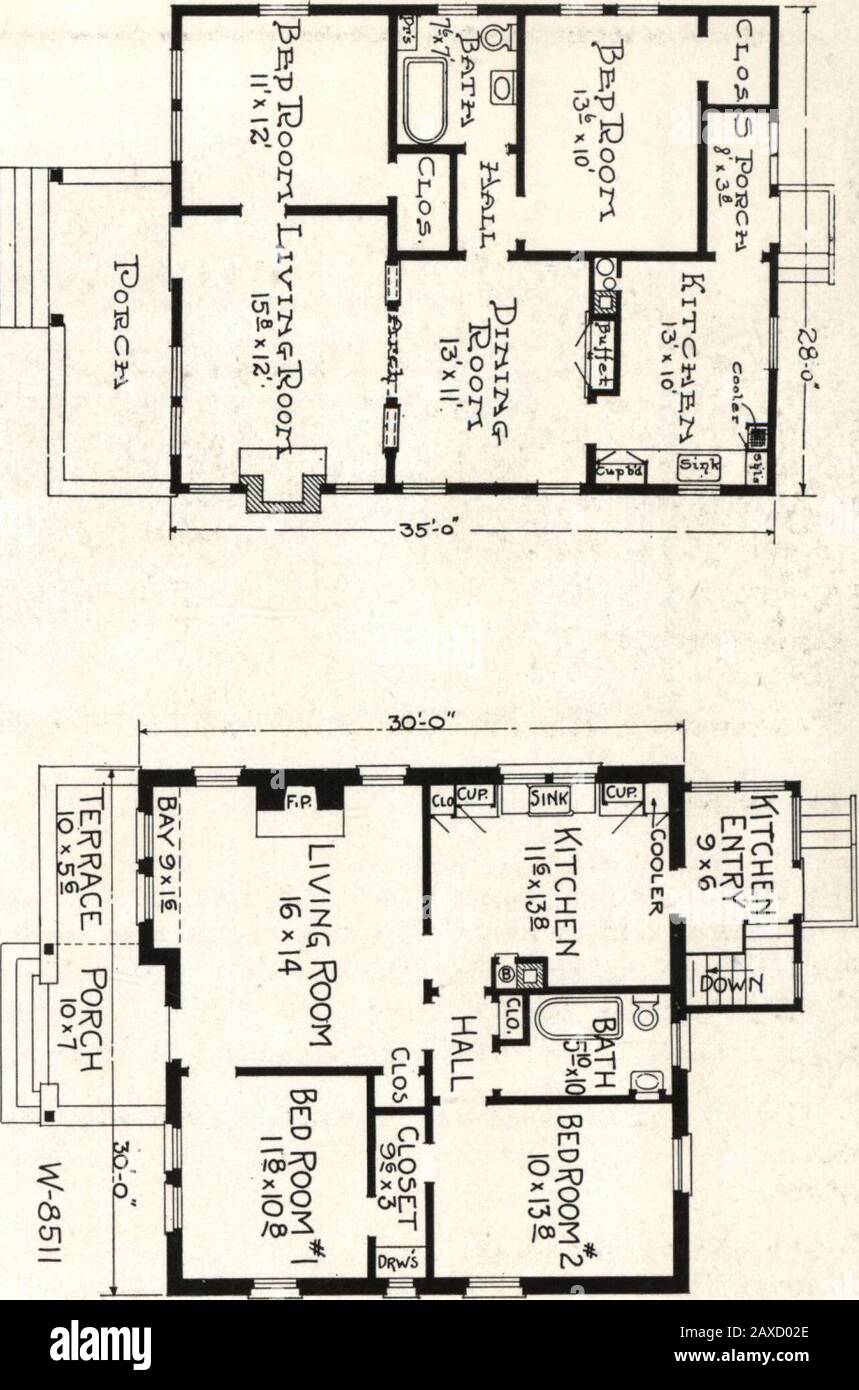 West Coast bungalow . W-851 Mentre non c'è nulla di sorprendente nel make-up di questa piccola casa, è un fascino indescrivibile nelle sue linee aggraziate e aspetto domestico. Una parte del portico è coperta e una parte è aperta, ma chiusa con una parete. Piano No. W-851 è un modello per una casa piccola di cinque-stanza. Non c'è cantina. Costo, da 1500 a 1800 dollari. Piani, 10 Dollari. Specifiche, 2 Dollari. Elenco Dei Materiali, 4 Dollari. Piano No. W-8511 è per costruzione con muri di mattoni. Si tratta di un eccellente allestimento di quattro camere e ha una cantina sotto la cucina, raggiunto dal portico ad alte mura. Costo, da 1700 a 2000 dollari. Piani, 10 Dollari Foto Stock