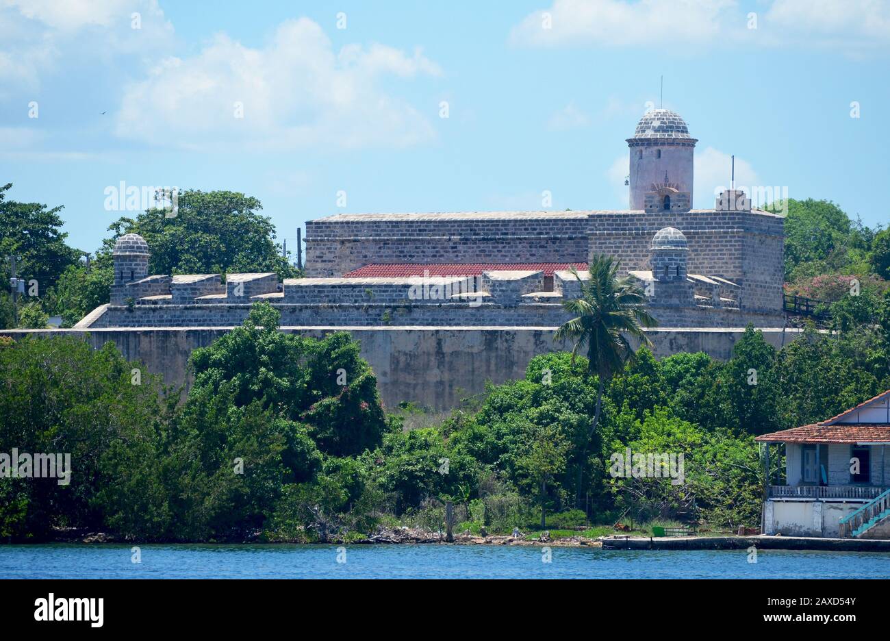 Il Castillo de Jagua, una fortezza difensiva del 18th secolo costruita all'ingresso della Baia di Cienfuegos, nel sud di Cuba Foto Stock