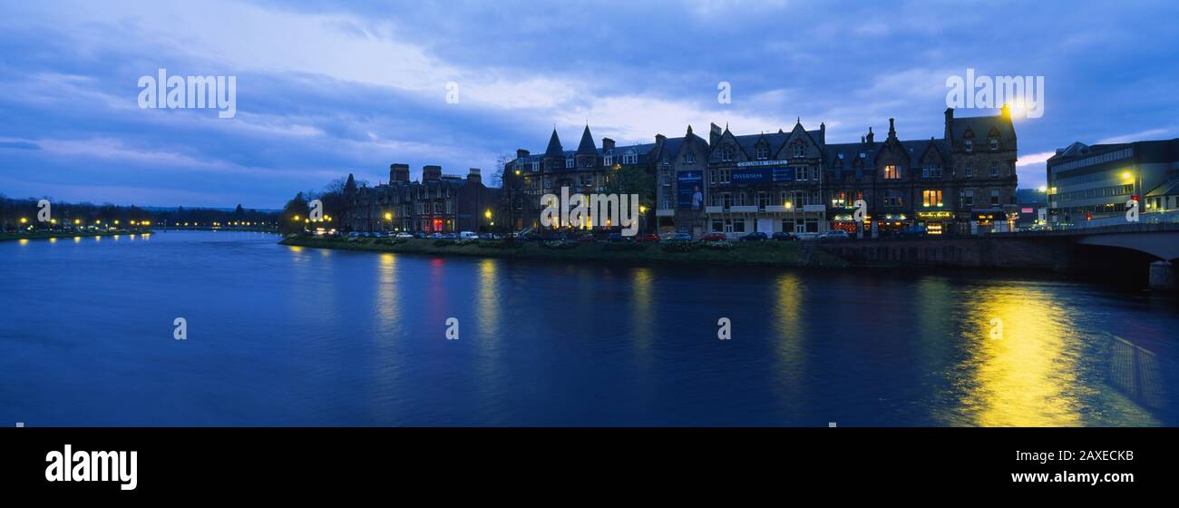 Edifici Sul Lungomare, Inverness, Highlands, Scozia, Regno Unito Foto Stock