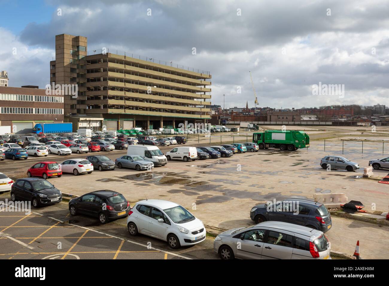 Parcheggio o parcheggio, Upper Dean Street, Birmingham, Regno Unito Foto Stock