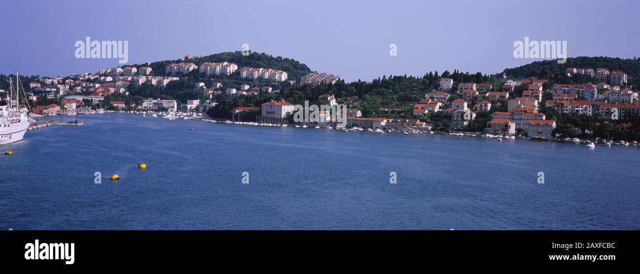Edifici sul lungomare, la penisola di Lapad, Dubrovnik, Croazia Foto Stock