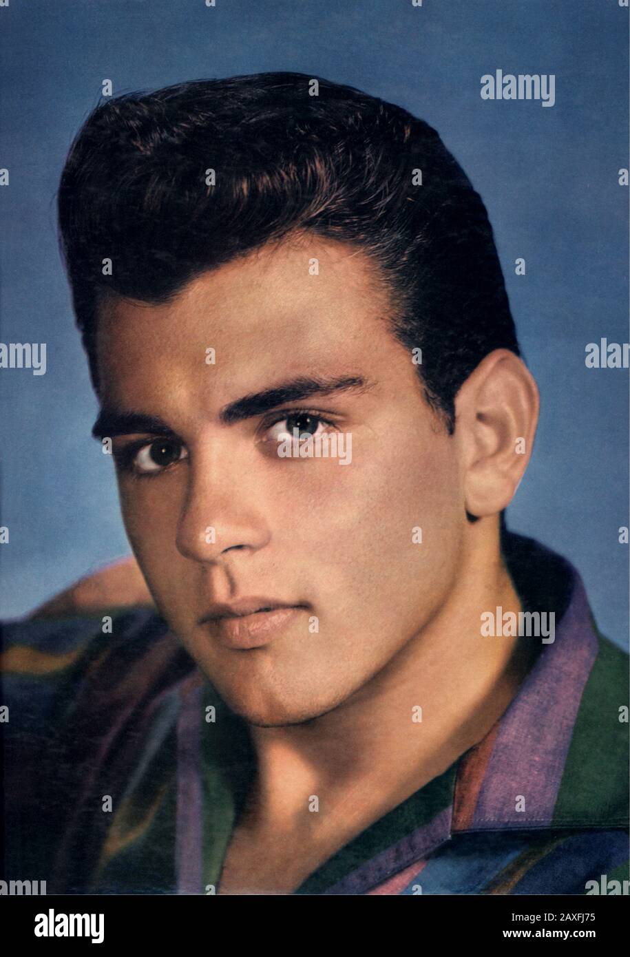1970 : il celebre cantante del Rock' n Roll e attore cinematografico FABIAN ( Fabiano Forte , 6 febbraio 1943, Nel lato sud di Philadelphia) . Fabian, era un idolo teen americano del 1950s ritardato e 1960s iniziale. È salito alla preminenza nazionale dopo aver eseguito diverse volte su American Bandstand. Undici delle sue canzoni hanno raggiunto la Billboard Hot 100 listing. Fabian fu contratta a 20th Century Fox a partire da Don Siegel's Hound-Dog Man, basato sul romanzo di Fred Gipson. È apparso in più di 30 film . Fu redatto ma respinto per il servizio militare durante la guerra del Vietnam. Secondo USMC Lt Foto Stock